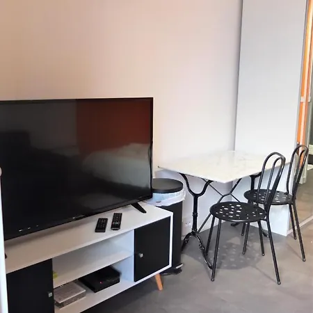 Equipe - 300m Gare - 005 Apartment *